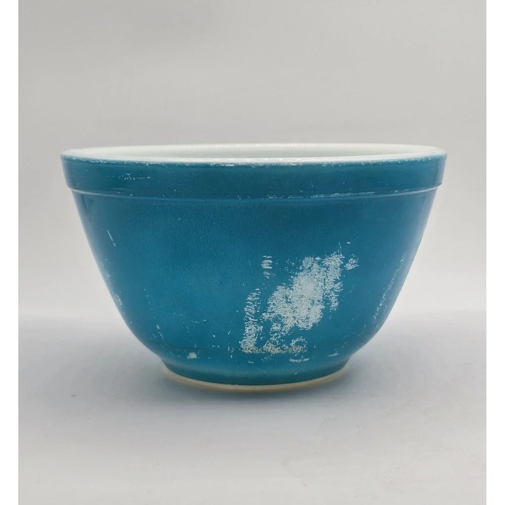 Vintage Pyrex 401 Turquoise Blue Nesting Mixing Bowl 1.5Pt Milk Glass Made USA